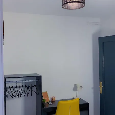 Ot Elegant Et Κλερμόν Φεράν