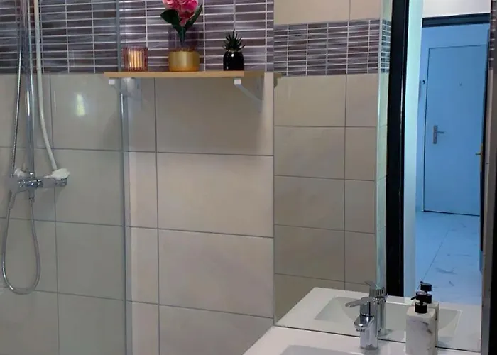 Ot Elegant Et Lejlighed *